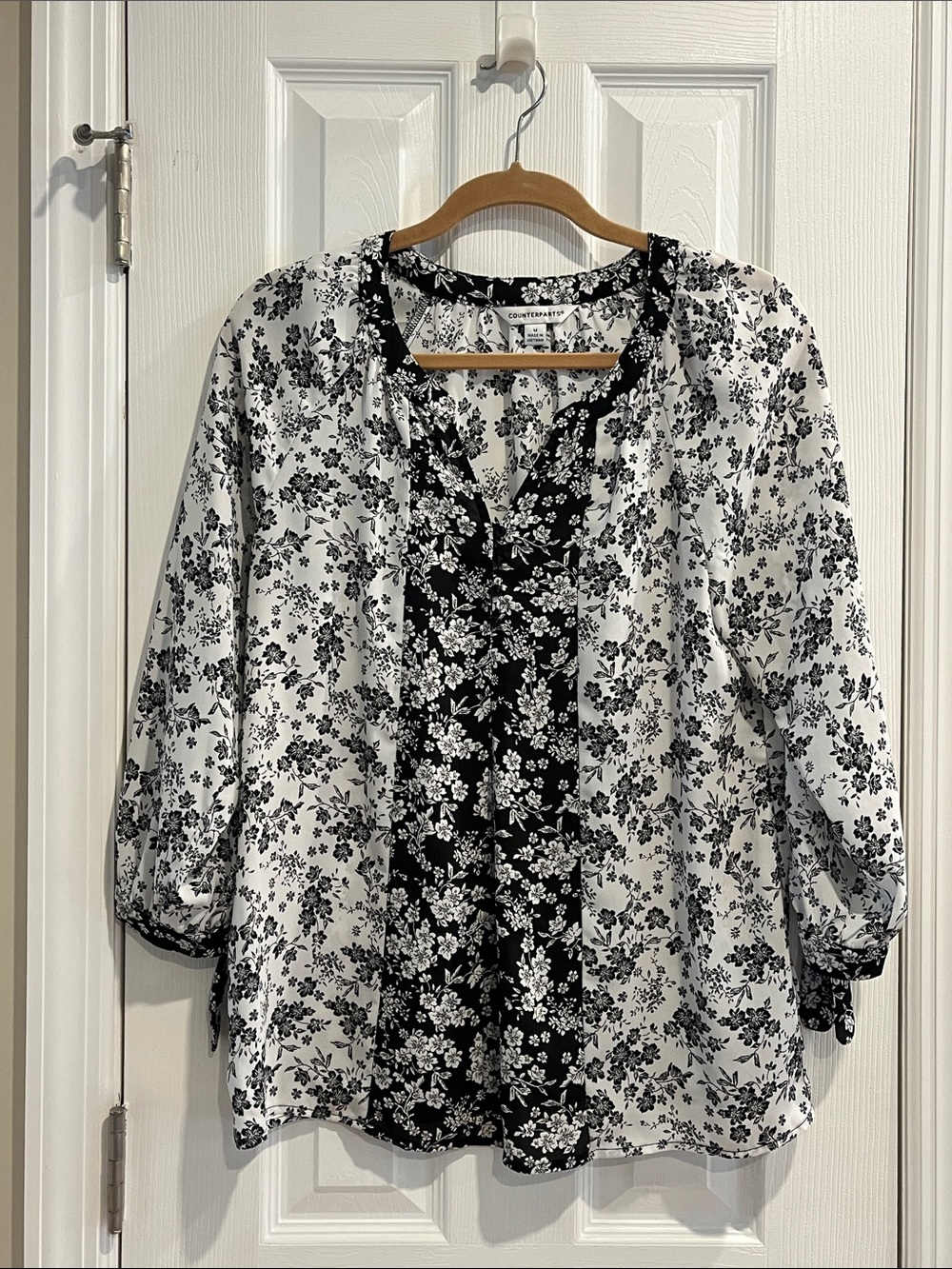 COURT & ROWE Black and White Floral Layered V-Neck Blouse